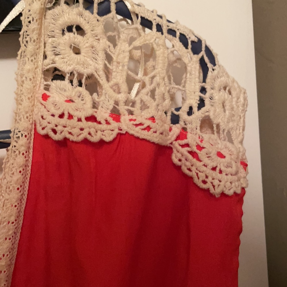 Red Dress - Picture 3 of 3